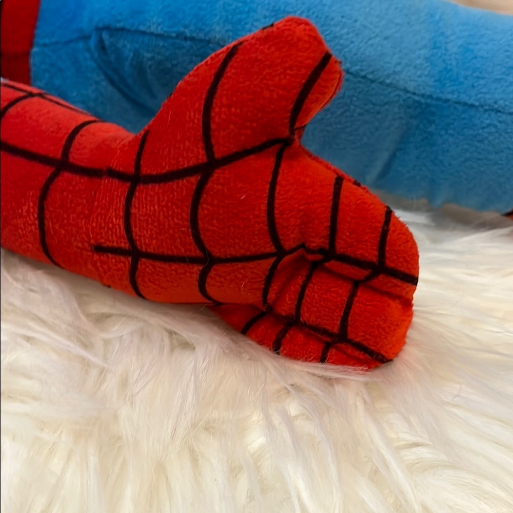 Spider-Man Plush Toy Set - Picture 8 of 16